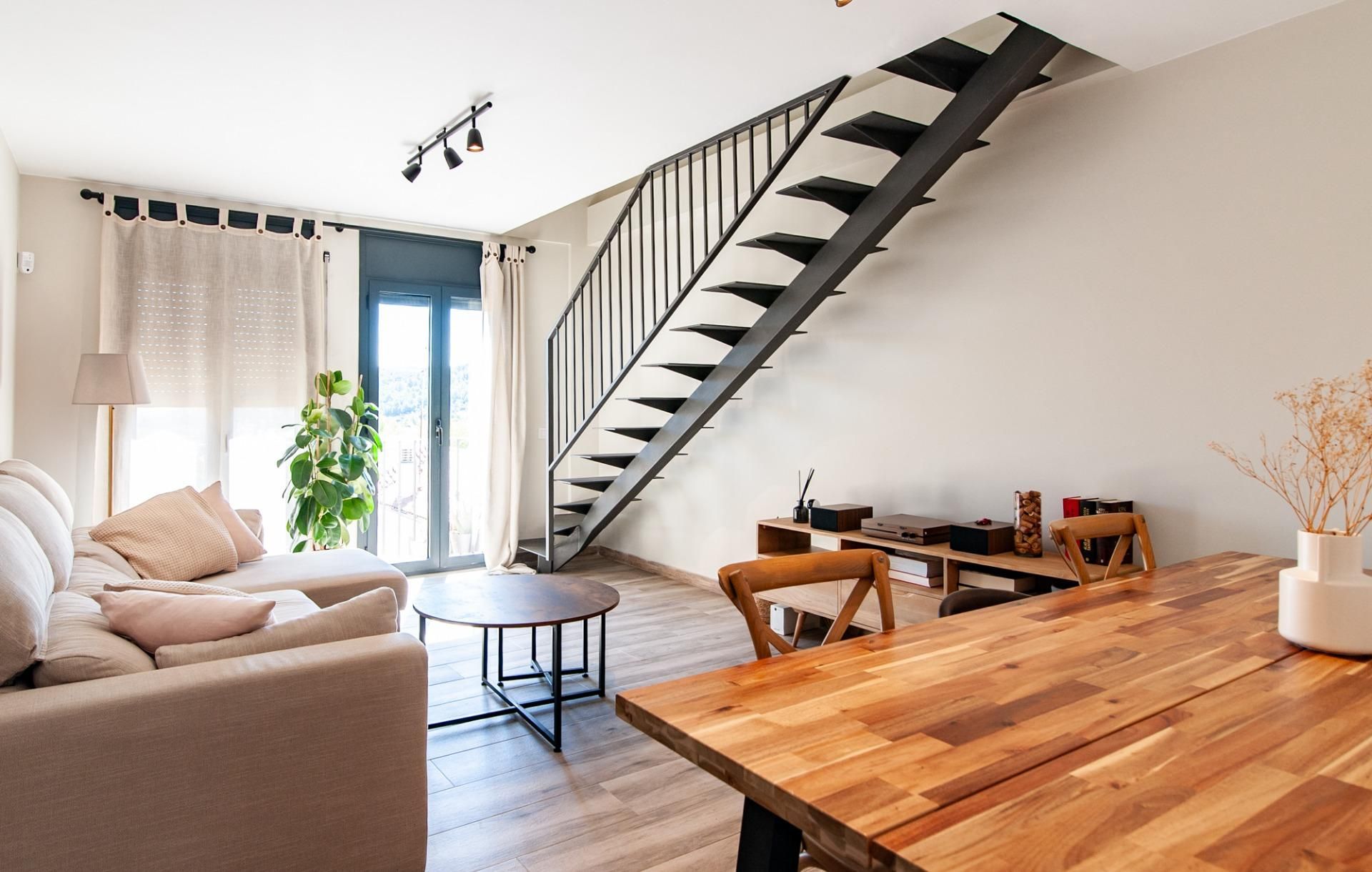 Sala de estar de Dúplex de alquiler en Sant Martí Sarroca con Aire acondicionado, Calefacción y Balcón