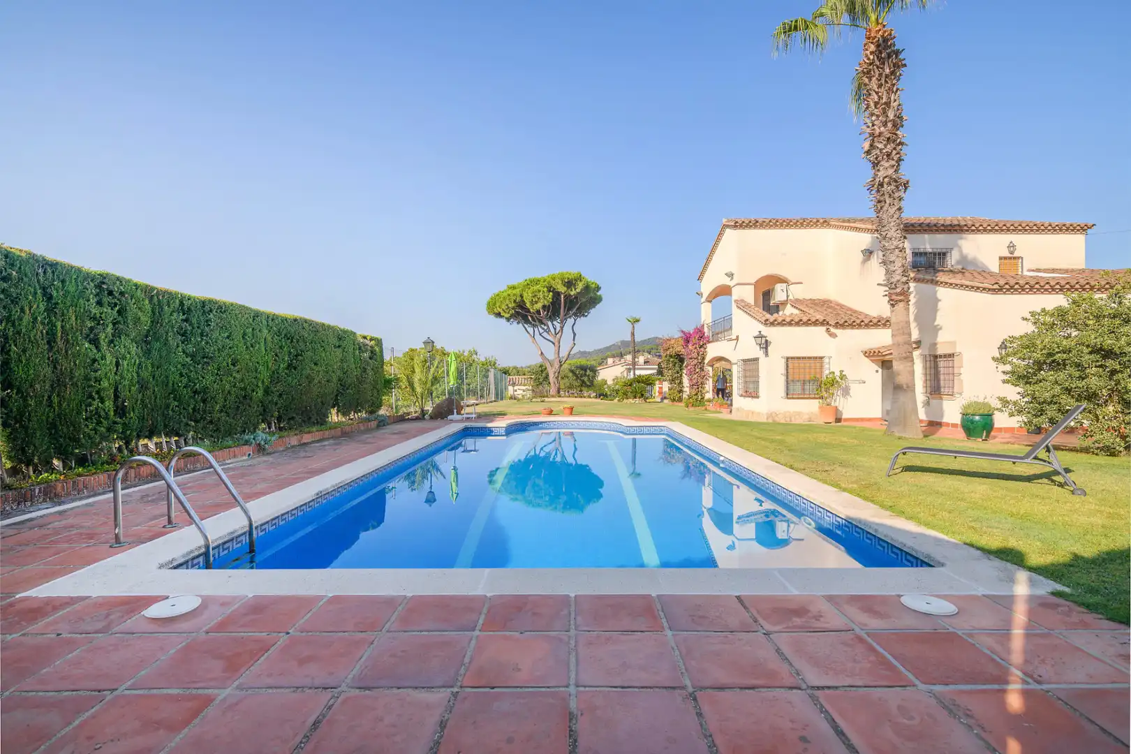 Swimming pool of Houses for sale in Cabrils  with Air Conditioner, Heating and Private garden