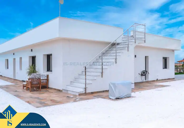 Vista exterior de Casa o xalet en venda en Rojales amb Terrassa, Piscina i Moblat