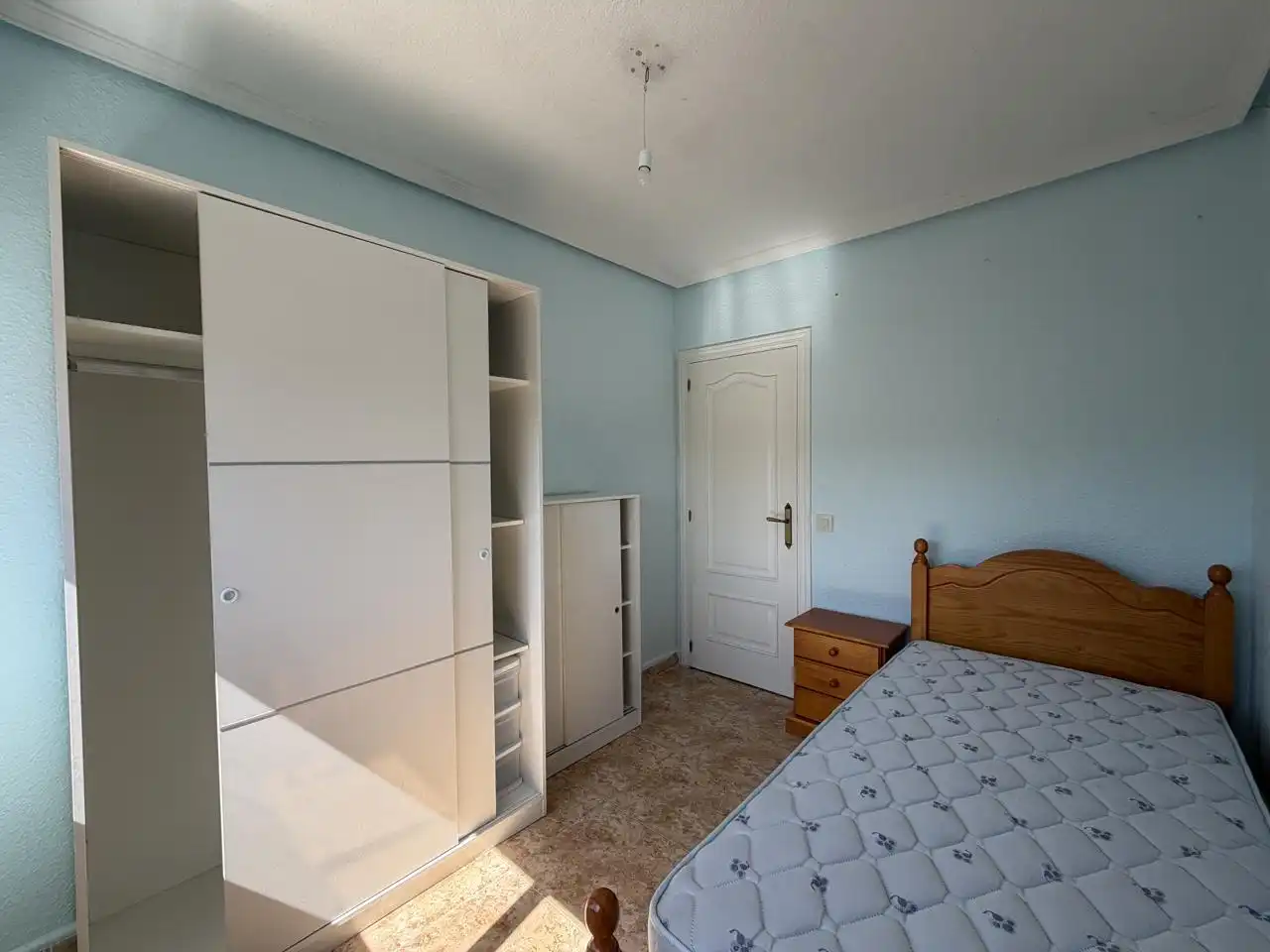 Habitación de Piso de alquiler en Fuenlabrada con Aire acondicionado, Calefacción y Terraza