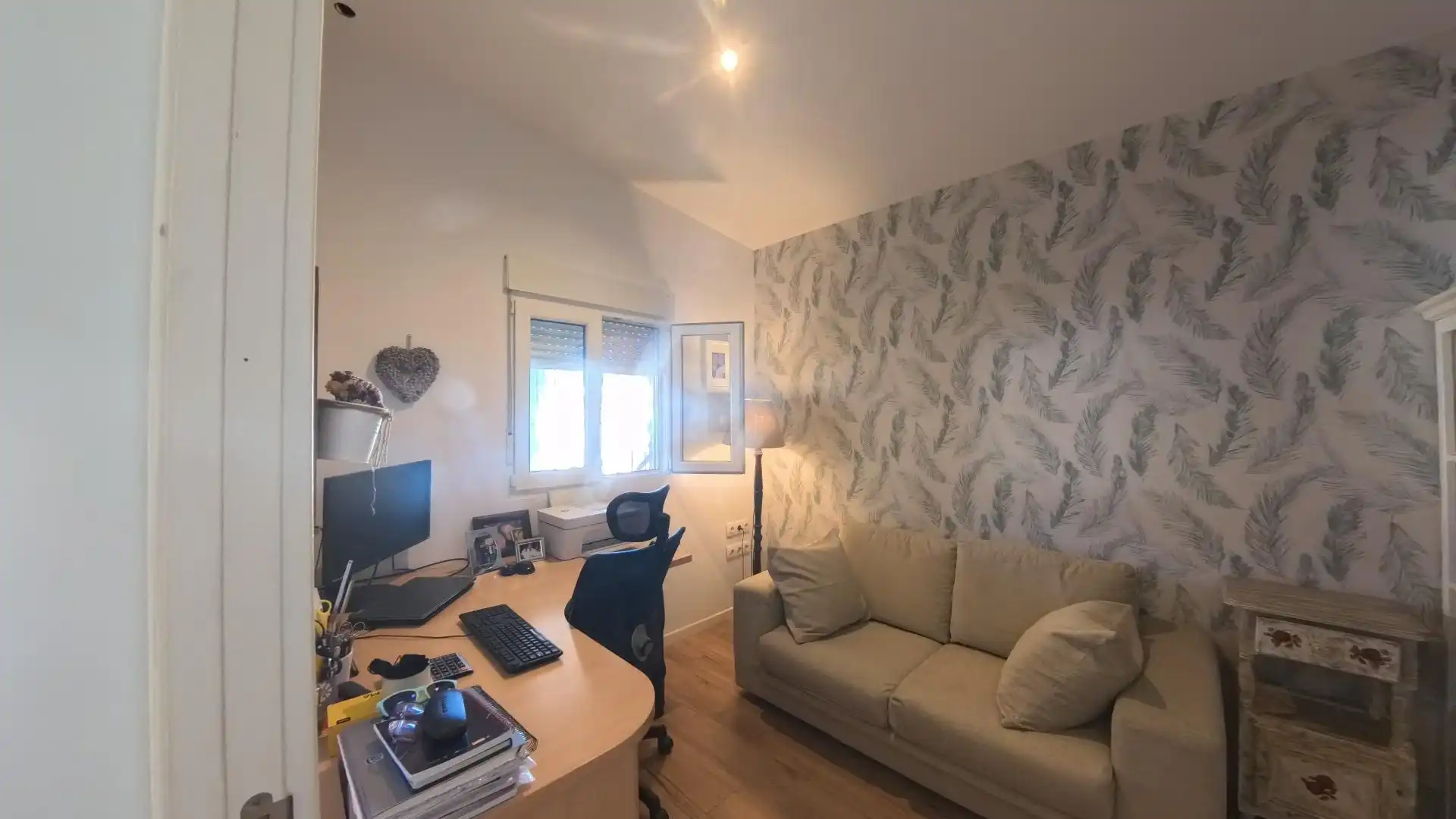 Sala d'estar de Casa o xalet en venda en El Puerto de Santa María amb Aire condicionat, Jardí privat i Traster