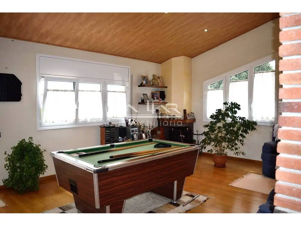 Sala de estar de Casa o chalet en venta en Sant Julià de Vilatorta con Calefacción y Terraza