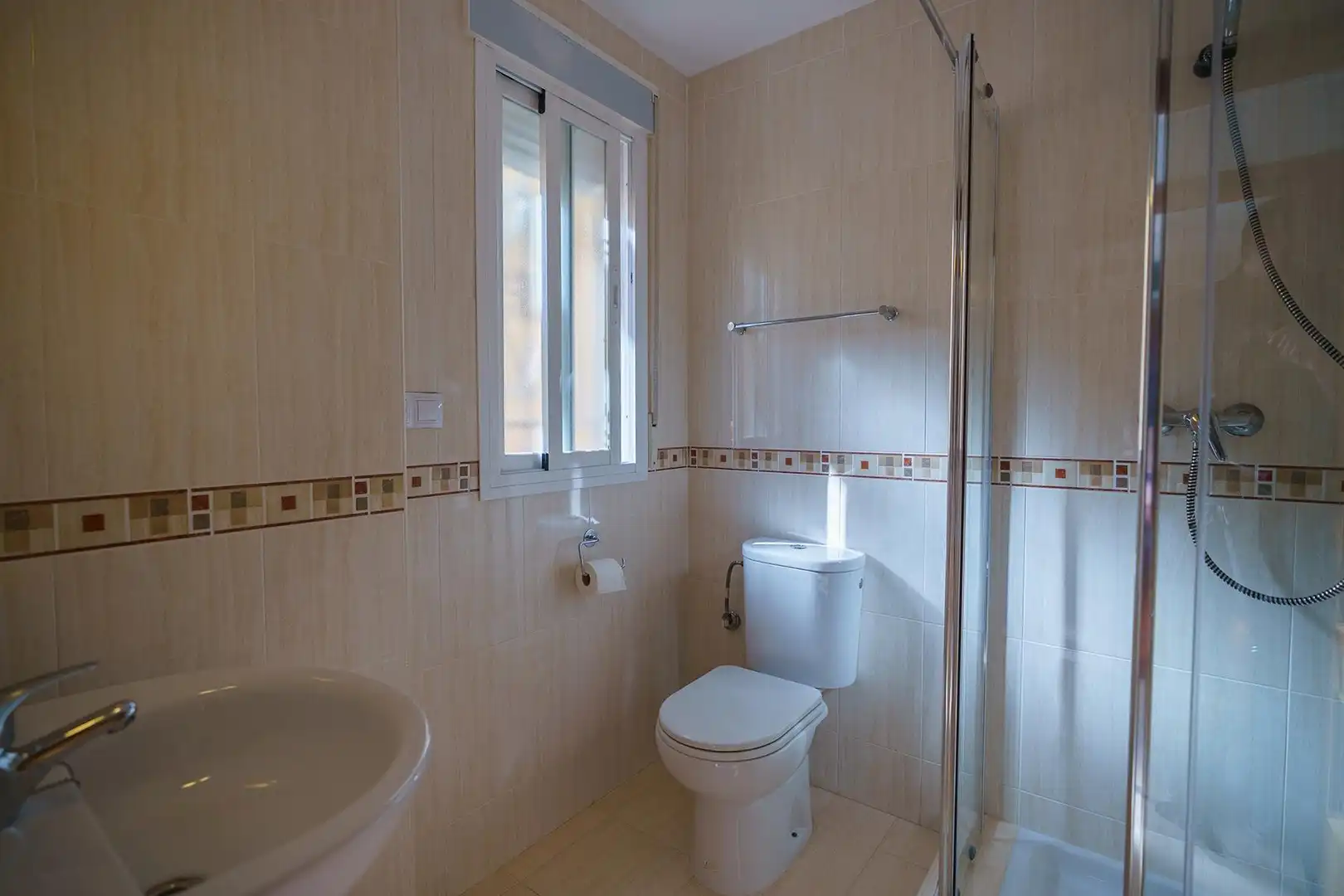 Baño de Casa o chalet en venta en Ventas de Huelma con Aire acondicionado