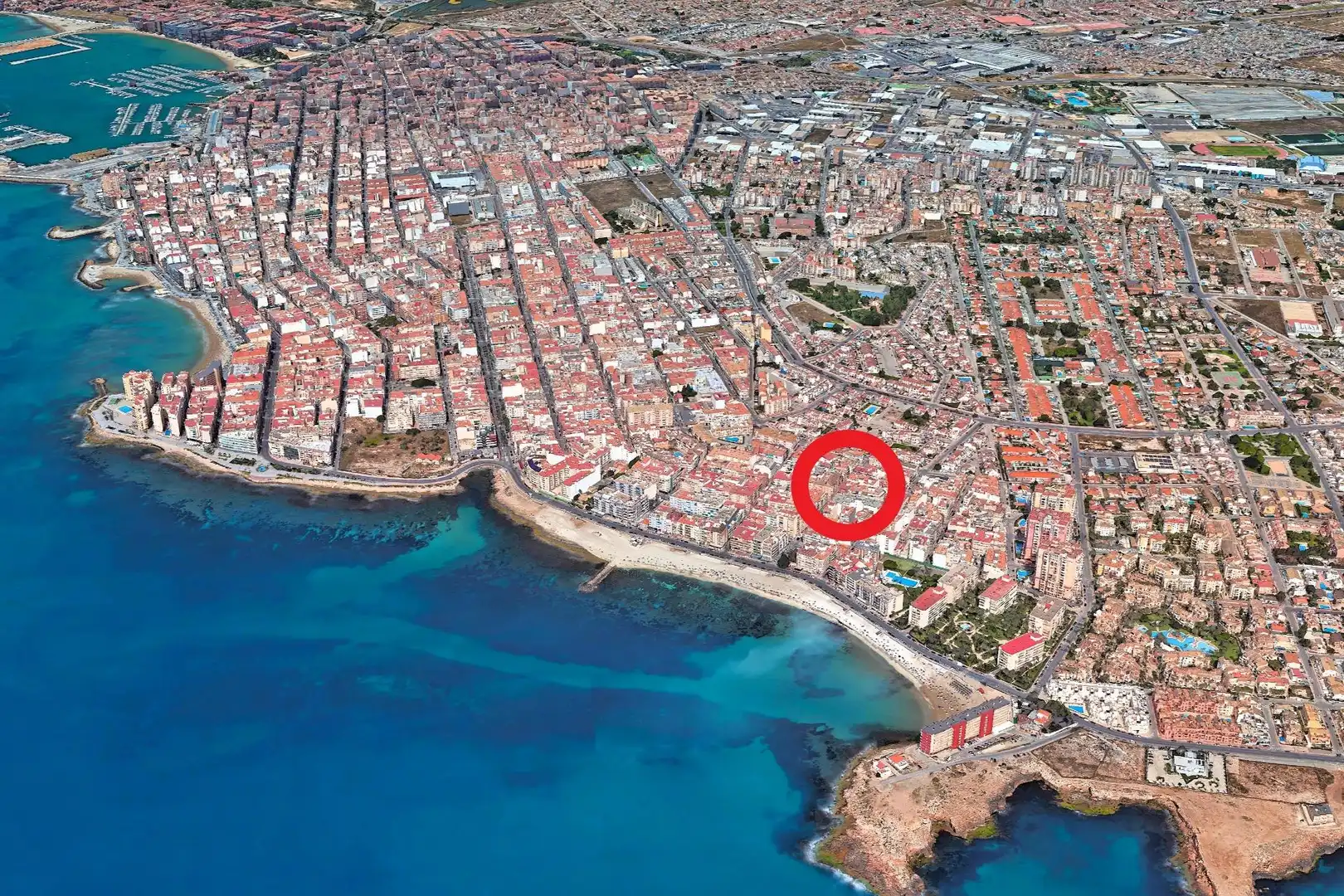 Vista exterior de Ático en venta en Torrevieja con Aire acondicionado, Calefacción y Amueblado