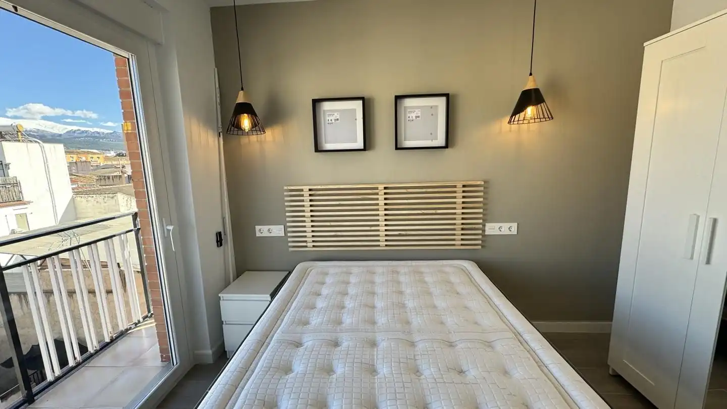 Flat for rent in Calle Calle Segovia, Barrio de Zaidín