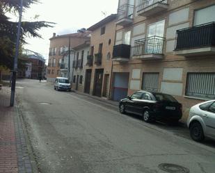 Exterior view of Flat to rent in Casarrubios del Monte  with Air Conditioner, Heating and Oven