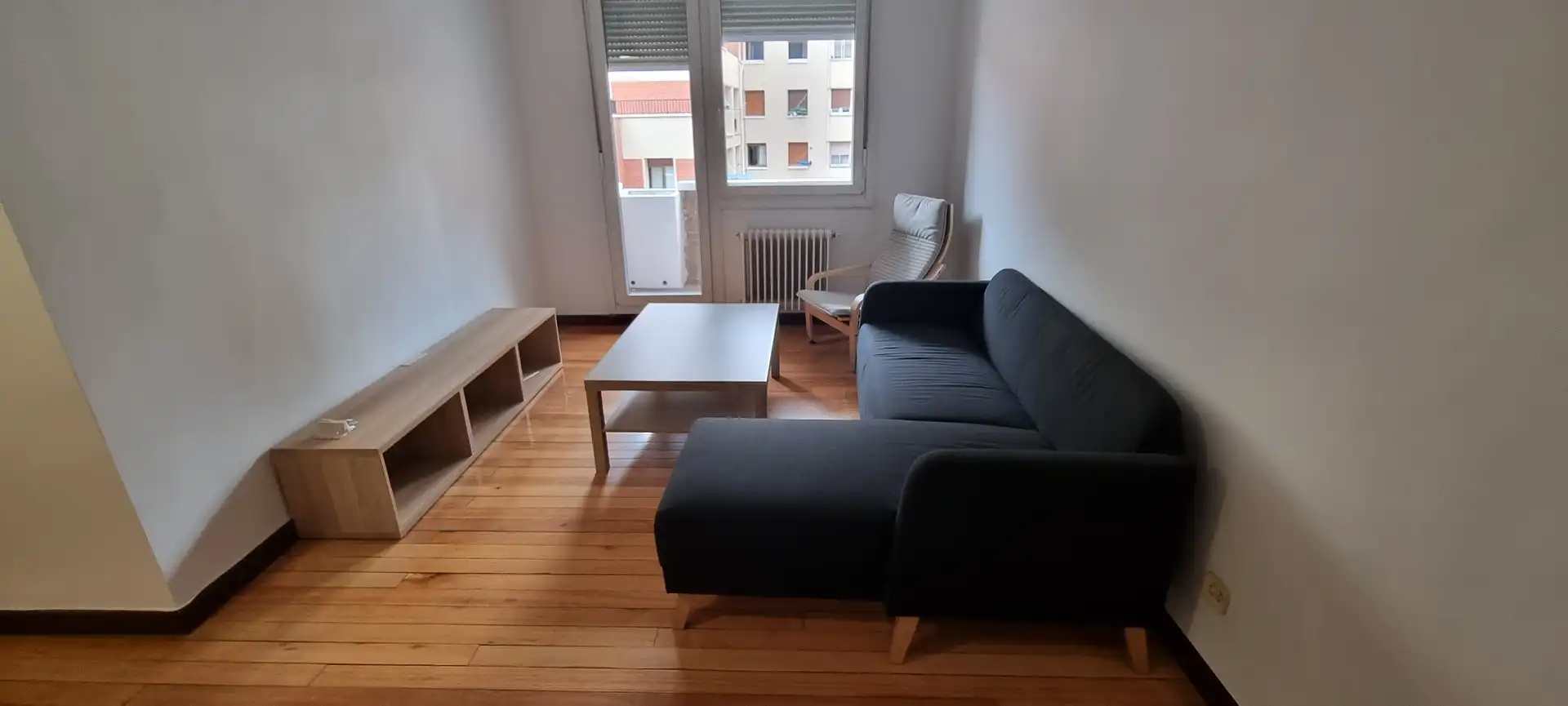 Living room of Flat for rent in Bilbao   with Heating, Terrace and Furnished