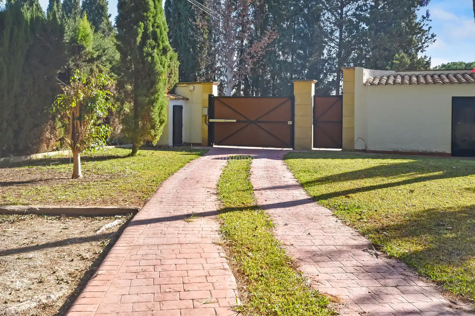 Jardí de Casa o xalet en venda en Alicante / Alacant amb Calefacció, Terrassa i Traster