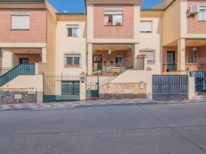 Exterior view of Single-family semi-detached for sale in Alfacar  with Terrace and Balcony