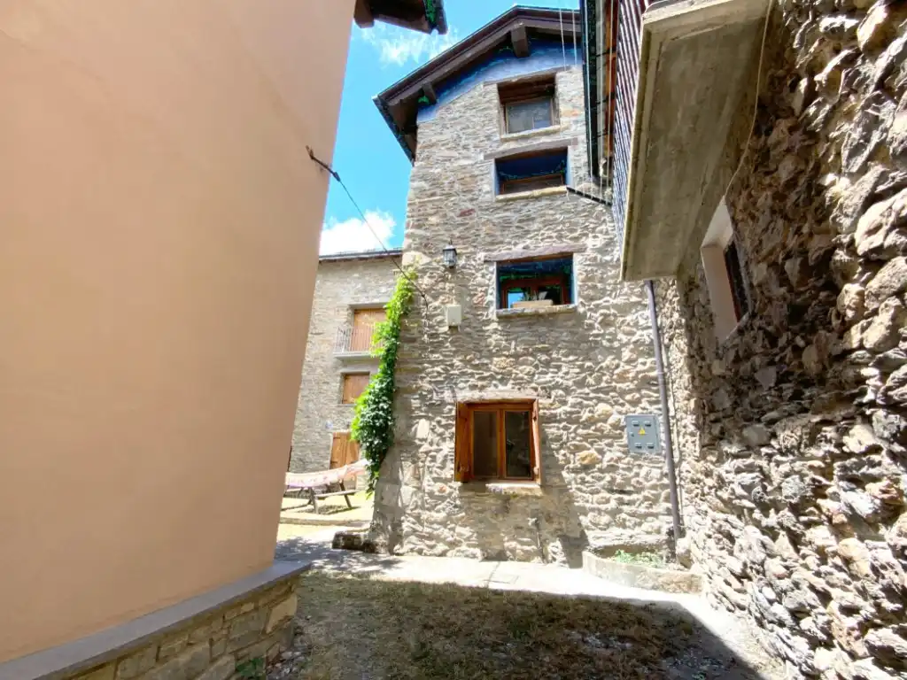 Vista exterior de Casa o xalet en venda en Castejón de Sos