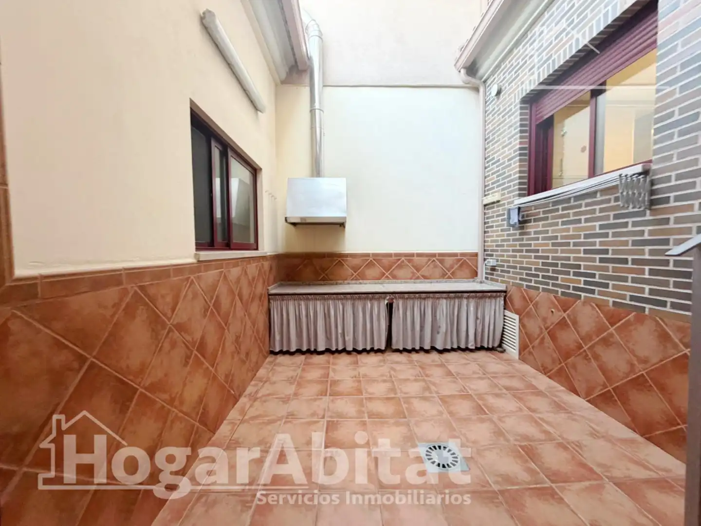 Terrassa de Casa adosada en venda en Sagunto / Sagunt amb Aire condicionat, Jardí privat i Terrassa