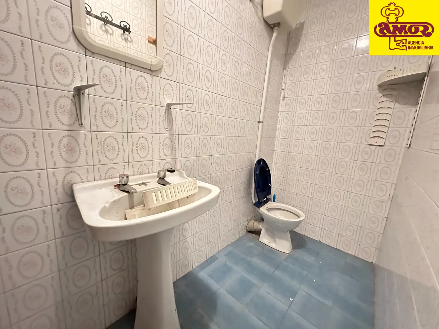 Baño de Piso en venta en Santiago de Compostela  con Trastero