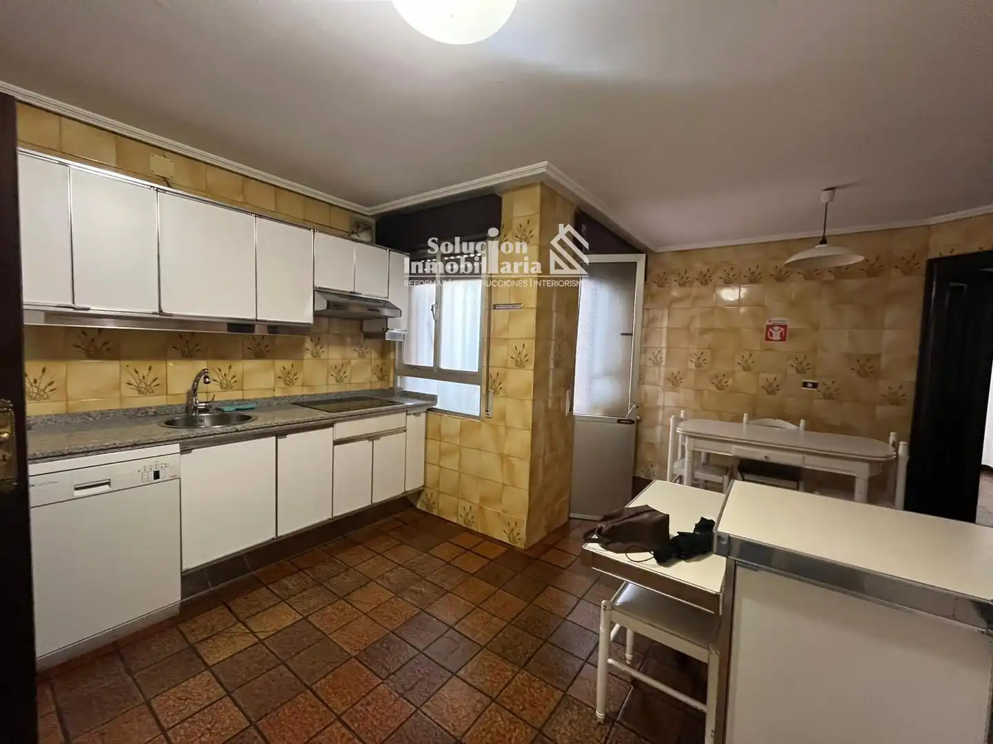 Kitchen of Flat for sale in Salamanca  with Heating, Terrace and Furnished
