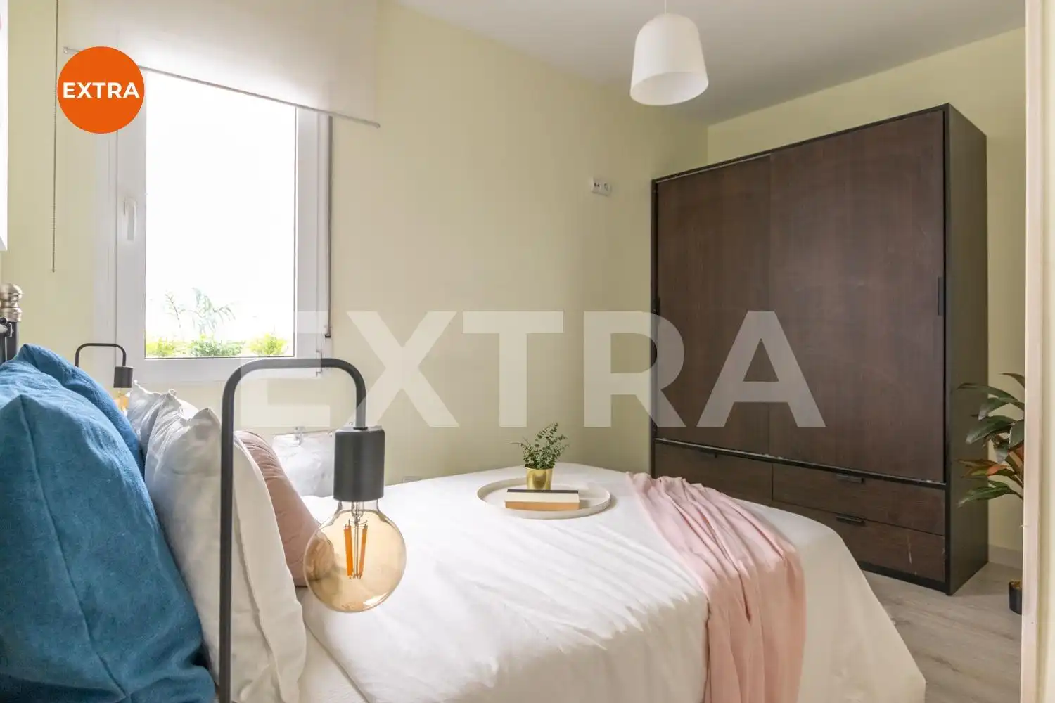 Habitación de Planta baja en venta en Madrid