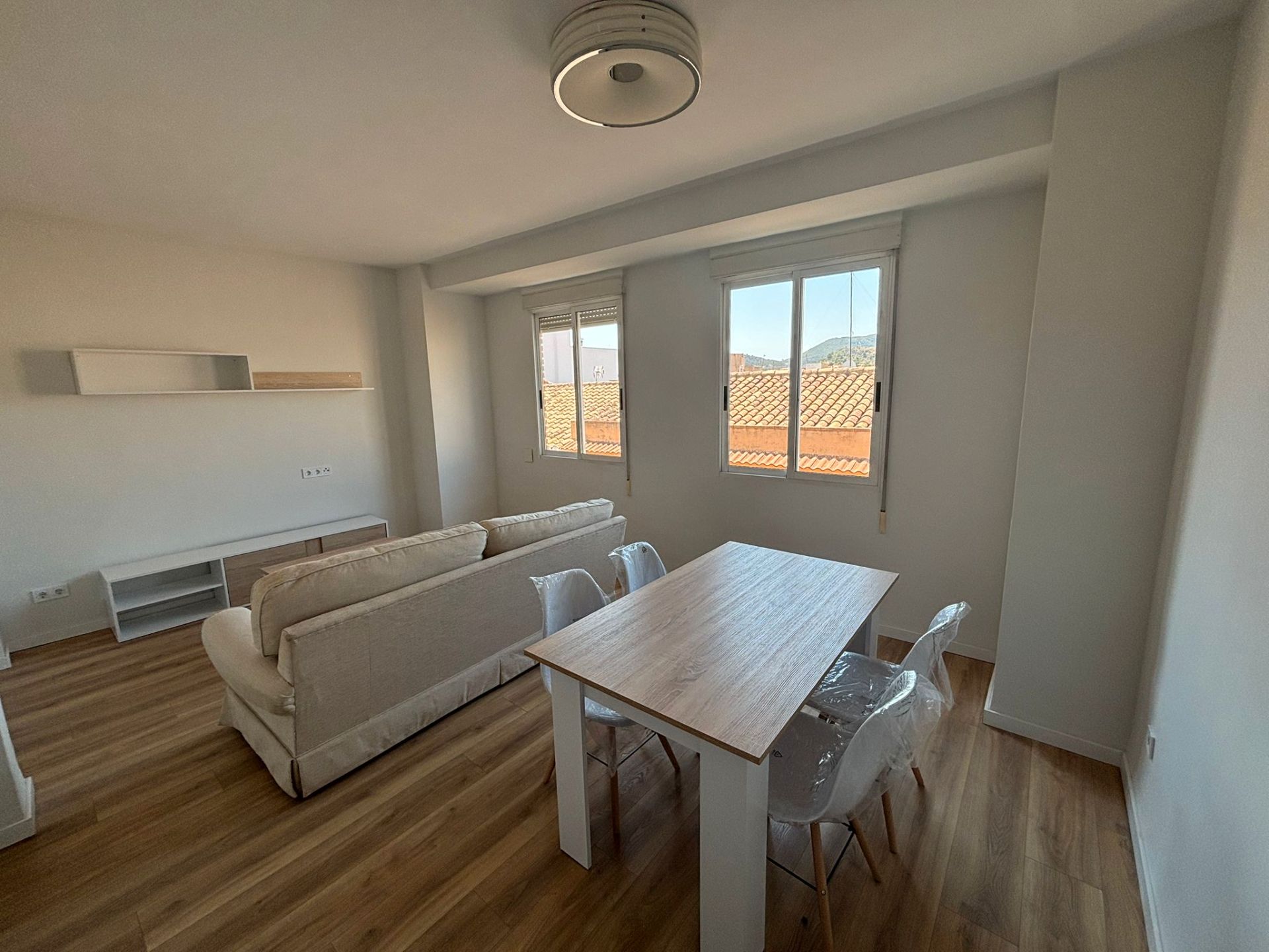 Sala d'estar de Pis de lloguer en Vilamarxant amb Terrassa, Moblat i Forn