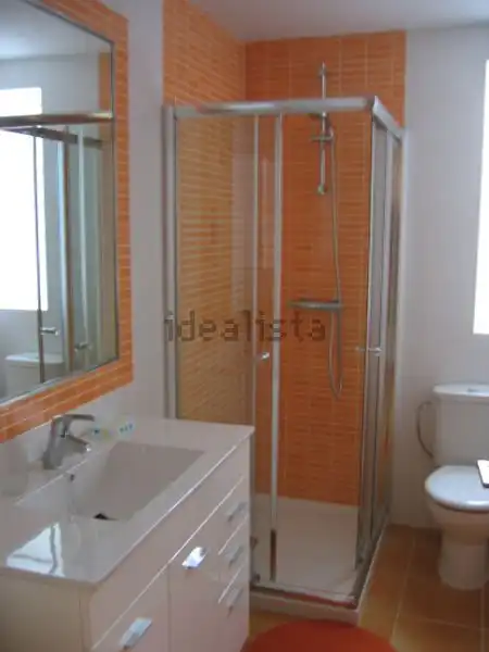 Baño de Ático de alquiler en Salamanca con Calefacción, Parquet y Terraza