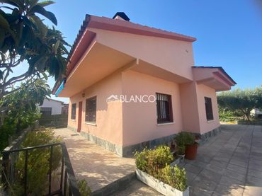 Casa amb jardí en venda a Piera