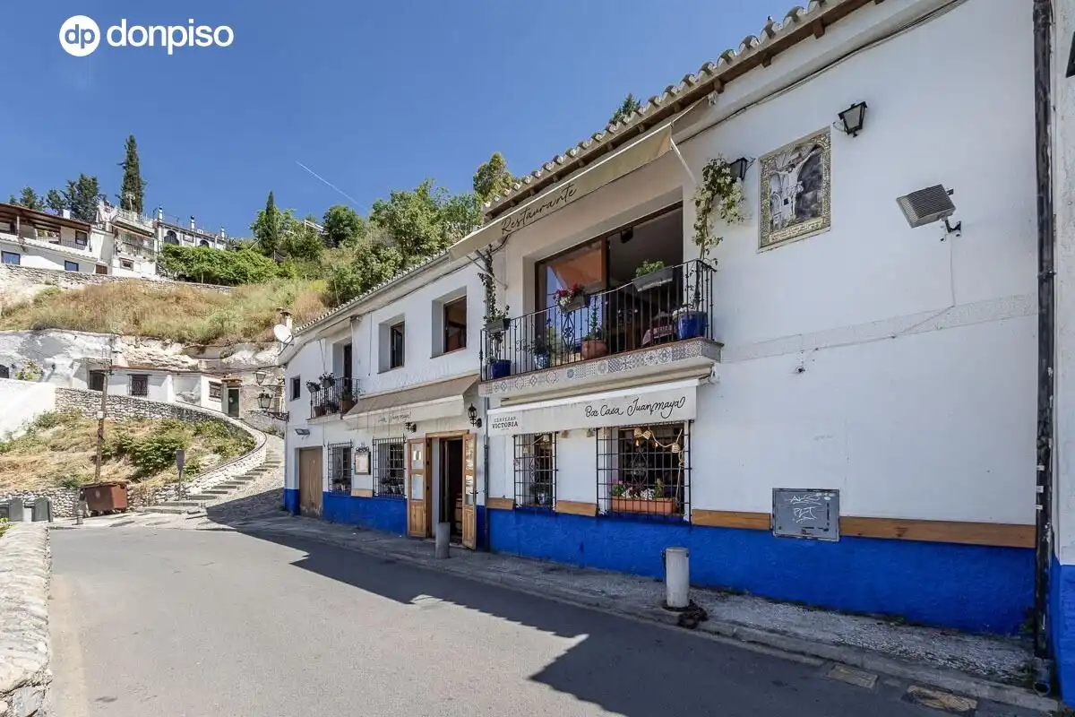 Vista exterior de Casa o xalet en venda en Albaicín