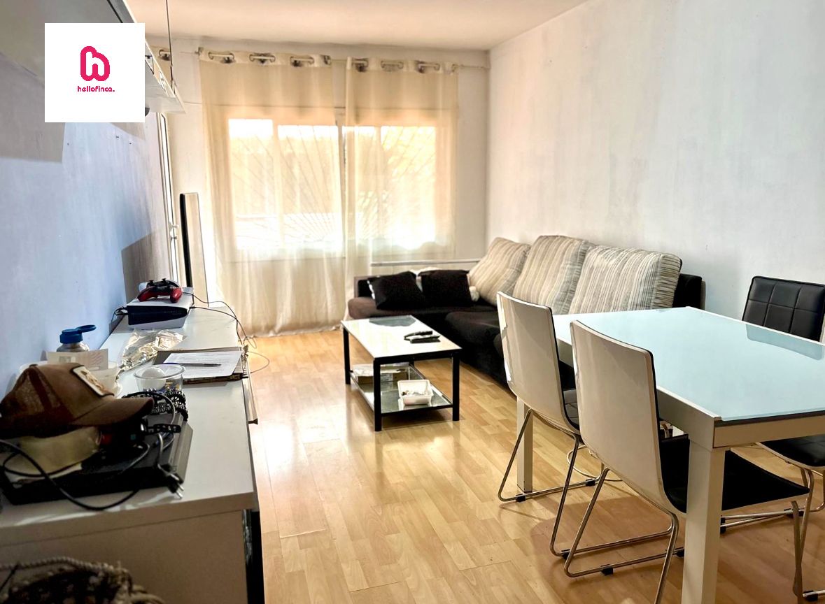 Sala d'estar de Planta baixa en venda en Montornès del Vallès amb Parquet, Terrassa i Traster