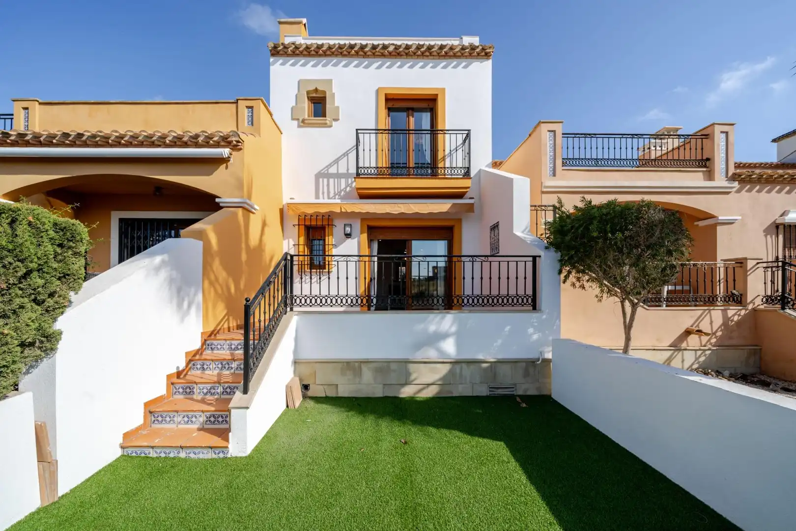Duplexes for sale in Calle Calle Benferri, Algorfa