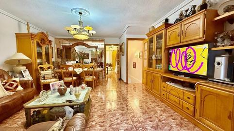 Foto 3 de Casa adosada en venda a Juzgados - Plaza de Toros, Alicante