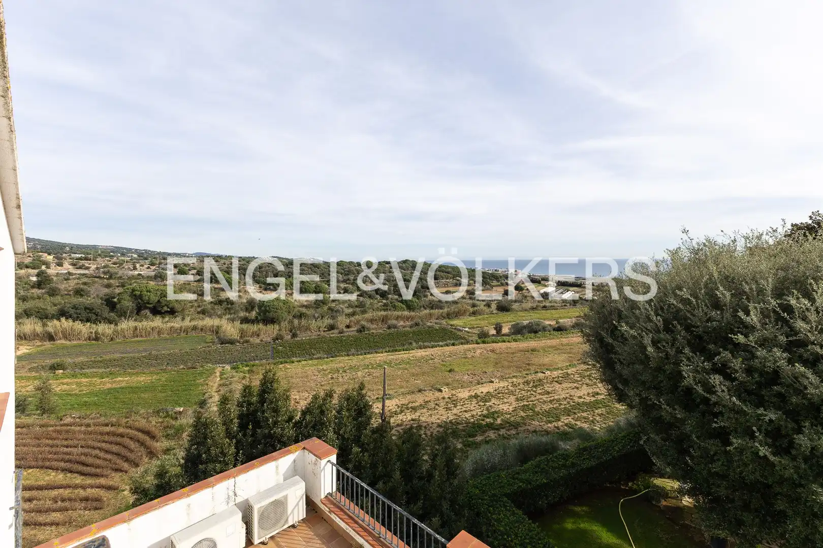 Country house zum Verkauf in Mataró mit Heizung, Privatgarten und Terrasse