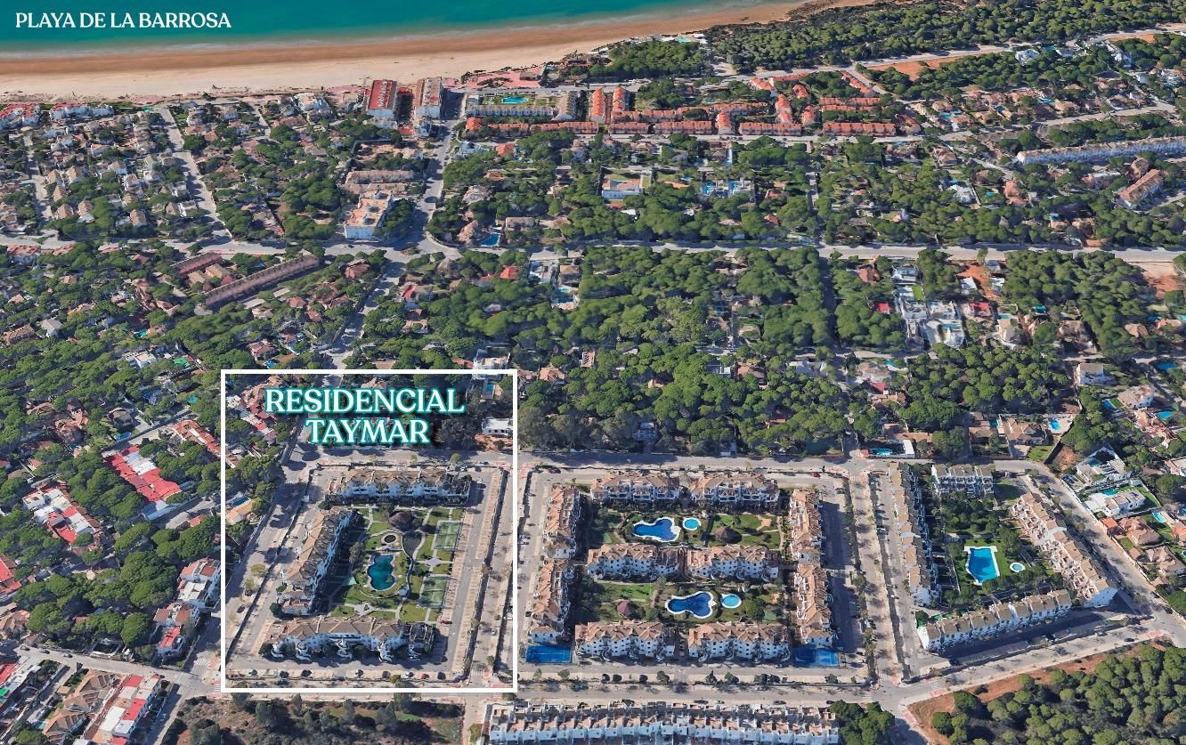 Vista exterior de Apartamento en venta en Chiclana de la Frontera con Jardín privado, Terraza y Amueblado