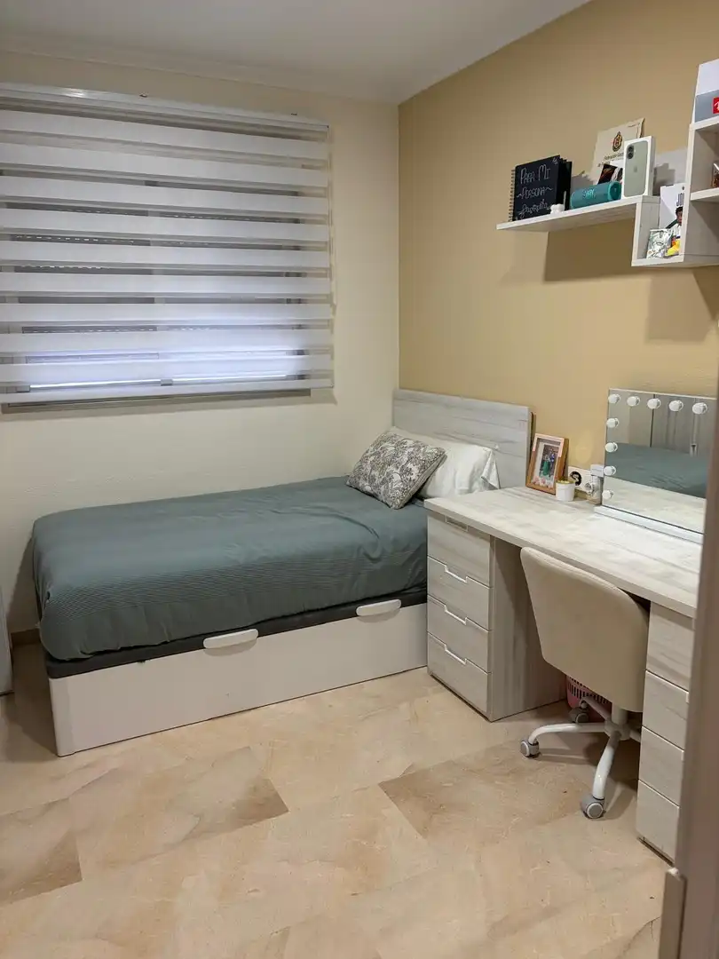 Habitación de Piso en venta en Elche / Elx con Aire acondicionado, Calefacción y Jardín privado