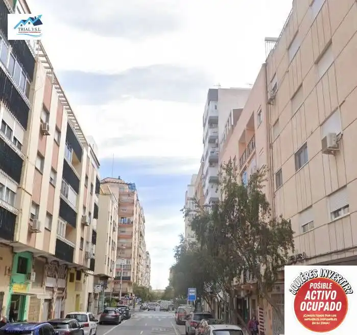 Vista exterior de Piso en venta en Almería