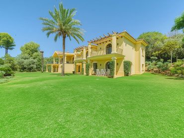 Villa mit Pool zum Verkauf in La Zagaleta