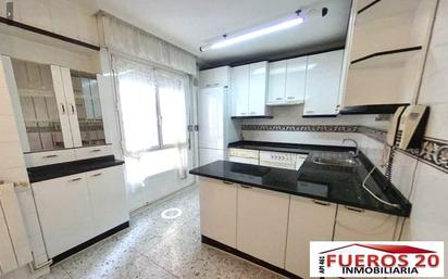 Kitchen of Flat for sale in Barakaldo 