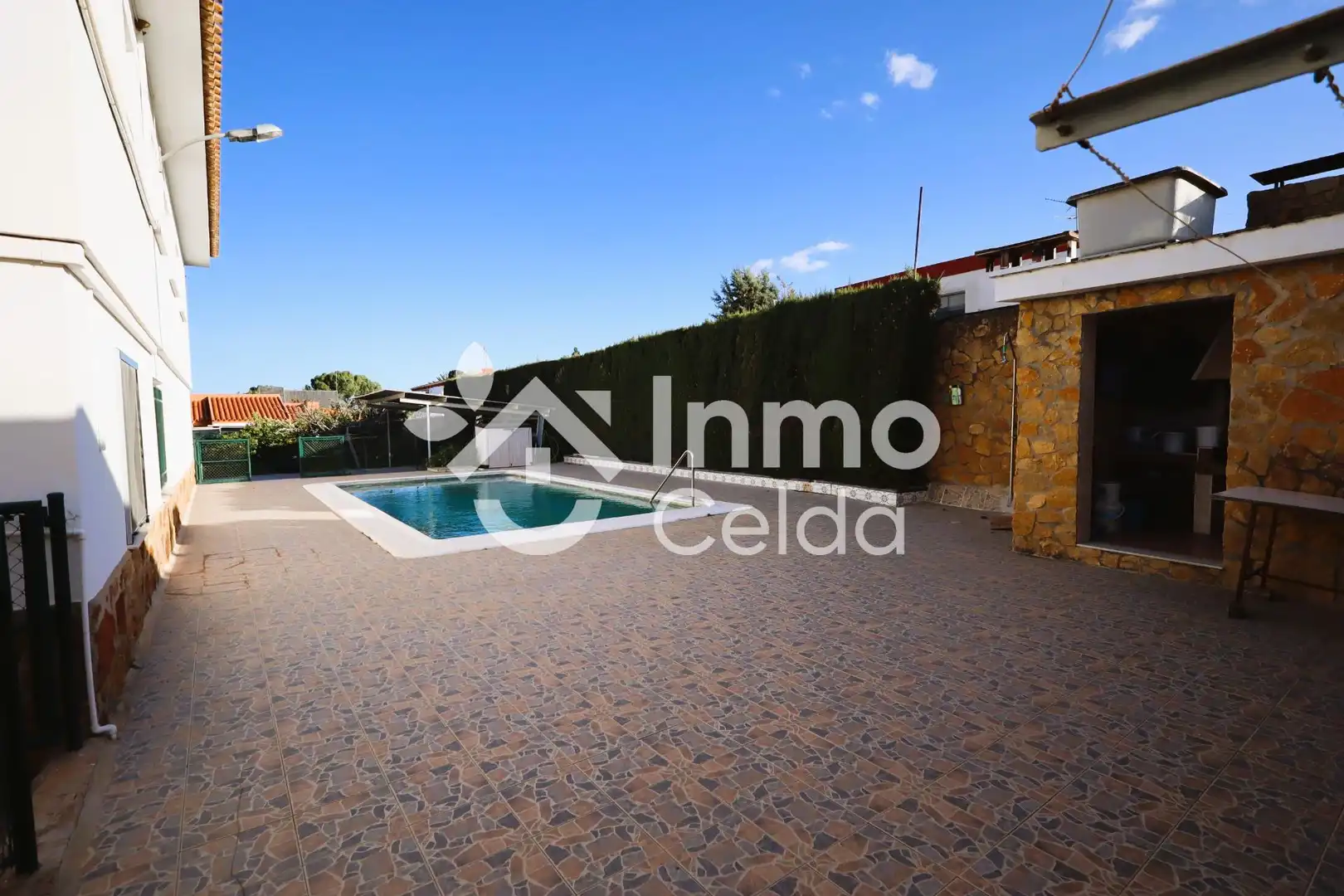 Piscina de Casa o chalet en venta en Chiva con Aire acondicionado, Calefacción y Jardín privado