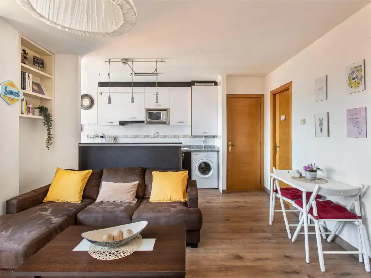 Wohnzimmer von Wohnung zur Miete in Gijón 