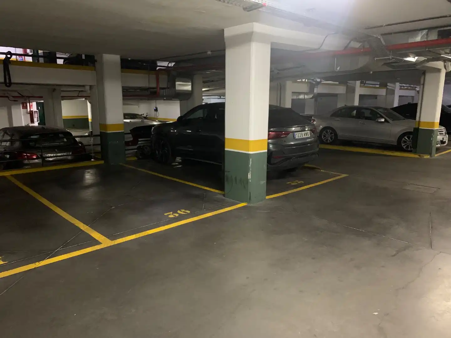 Parking of Garage for rent in Madrid  with Alarm
