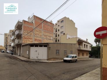 Locale commerciale in vendita a Carrer de Vinaròs 13