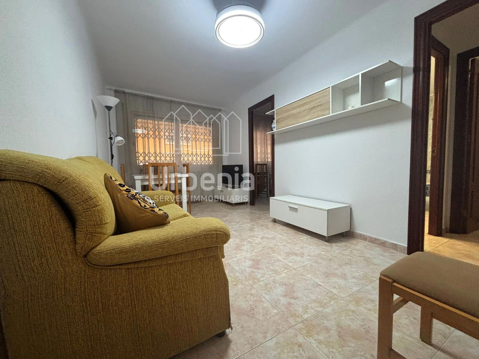 Sala d'estar de Pis en venda en Pineda de Mar amb Calefacció, Traster i Moblat