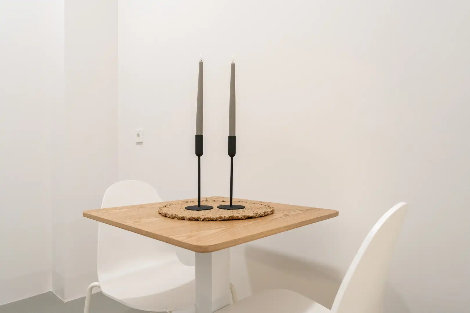 Esszimmer von Büro zur Miete in Reus mit Klimaanlage, Heizung und Balkon