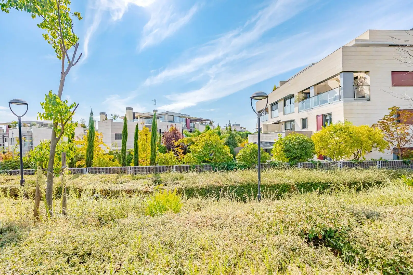 Exterior view of Ground floor for rent in Madrid  with Air Conditioner, Heating and Terrace