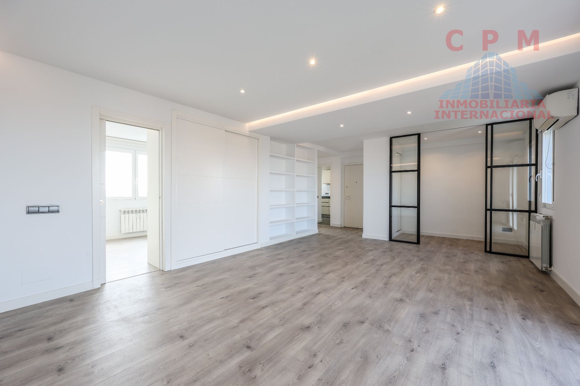 Sala d'estar de Pis de lloguer en  Madrid Capital amb Aire condicionat, Calefacció i Parquet