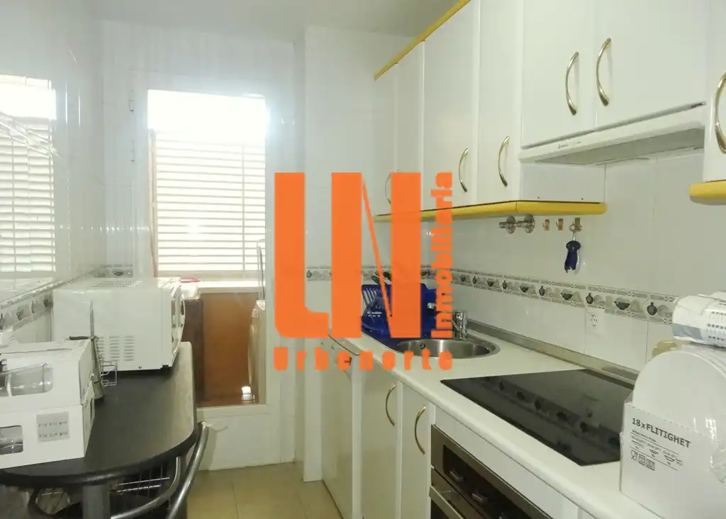 Cocina de Piso en venta en Villanueva de la Cañada con Calefacción, Parquet y Terraza