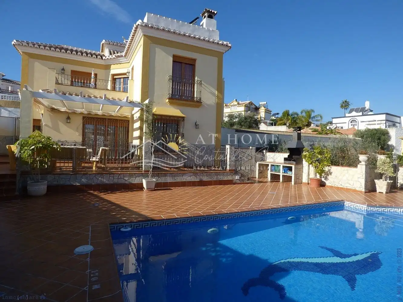 Vista exterior de Casa o chalet en venta en Nerja con Aire acondicionado, Calefacción y Jardín privado