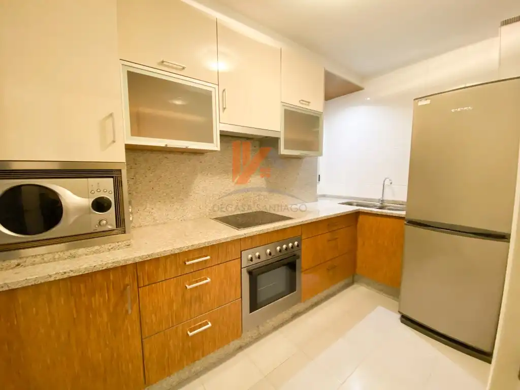 Apartamento de alquiler en Rua De Fernando Iii O Santo, 3, Ensanche - Sar