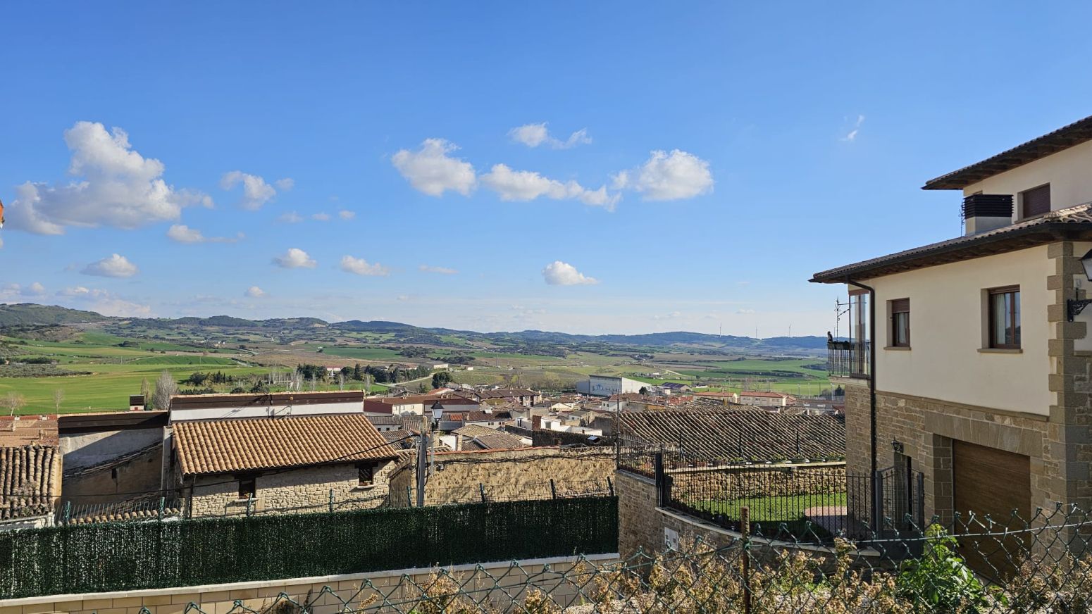 Außenansicht von Residential zum Verkauf in Artajona