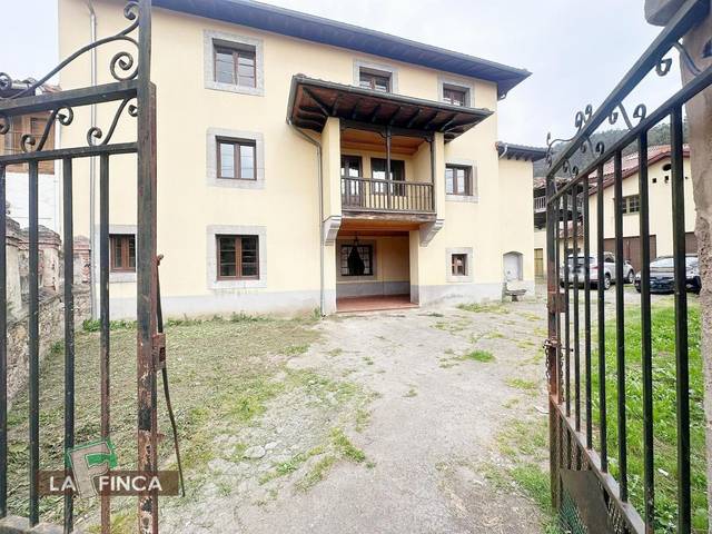 Casa-chalet en Venta en PEÑAULLAN en Pravia