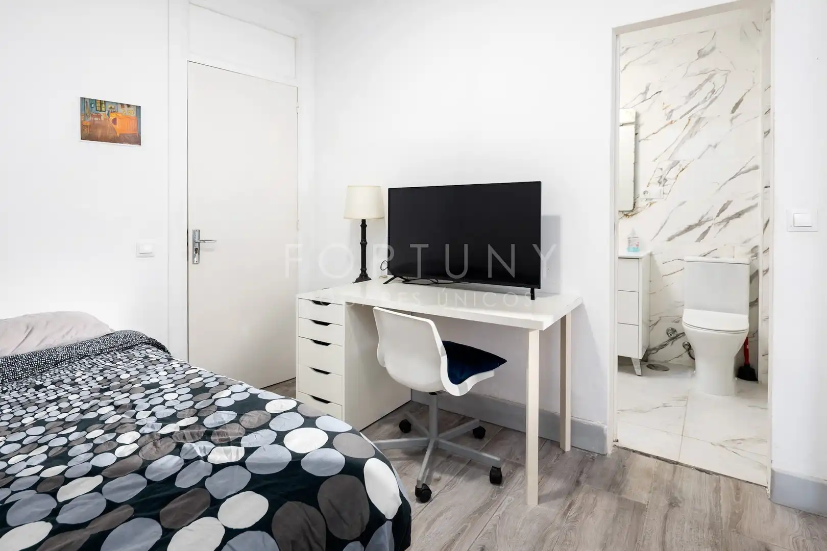 Bedroom of Flat for sale in Málaga  with Air Conditioner, Terrace and Furnished