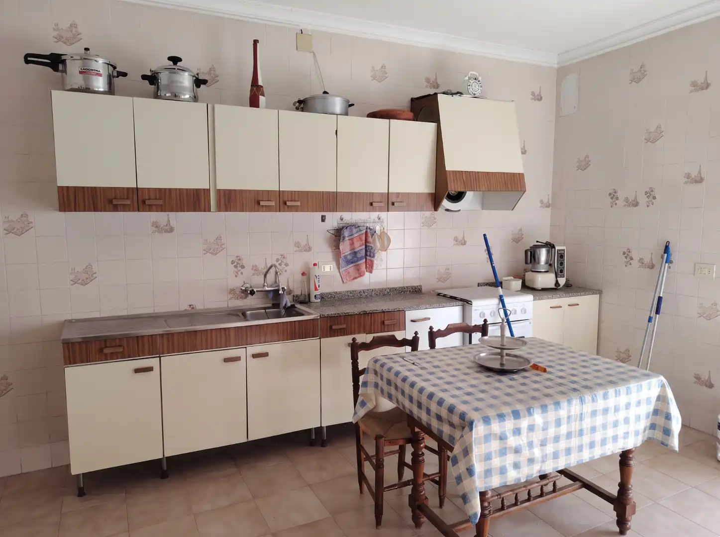 Casa rústica amb jardí en venda a Las Cánovas - Cuevas de Reyllo, imagen 4