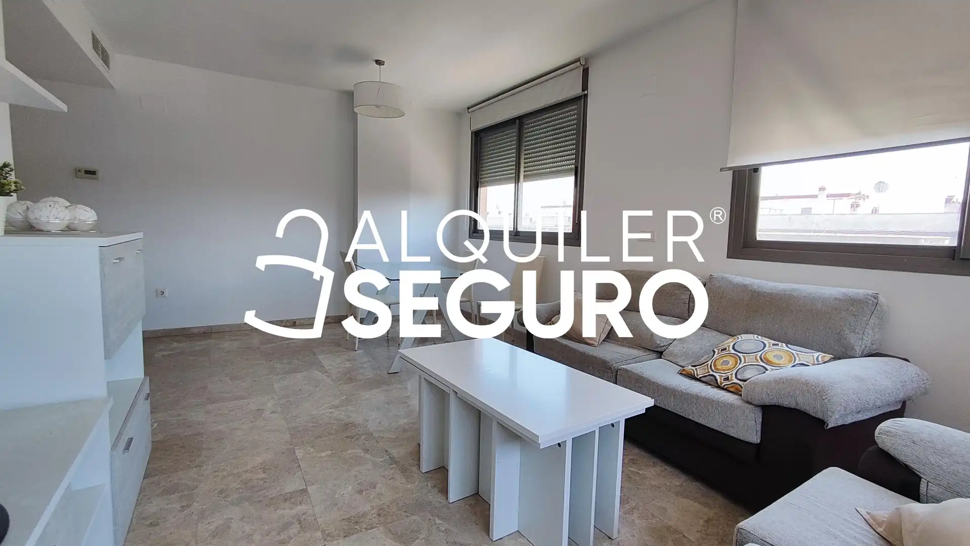 Sala d'estar de Pis de lloguer en Córdoba amb Aire condicionat, Traster i Piscina