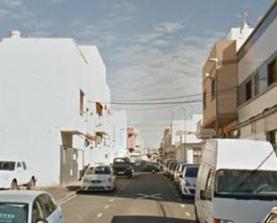 Vista exterior de Casa adosada en venda en Puerto del Rosario