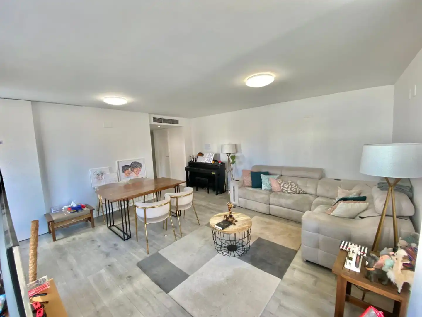 Sala de estar de Piso en venta en  Valencia Capital con Aire acondicionado, Parquet y Trastero
