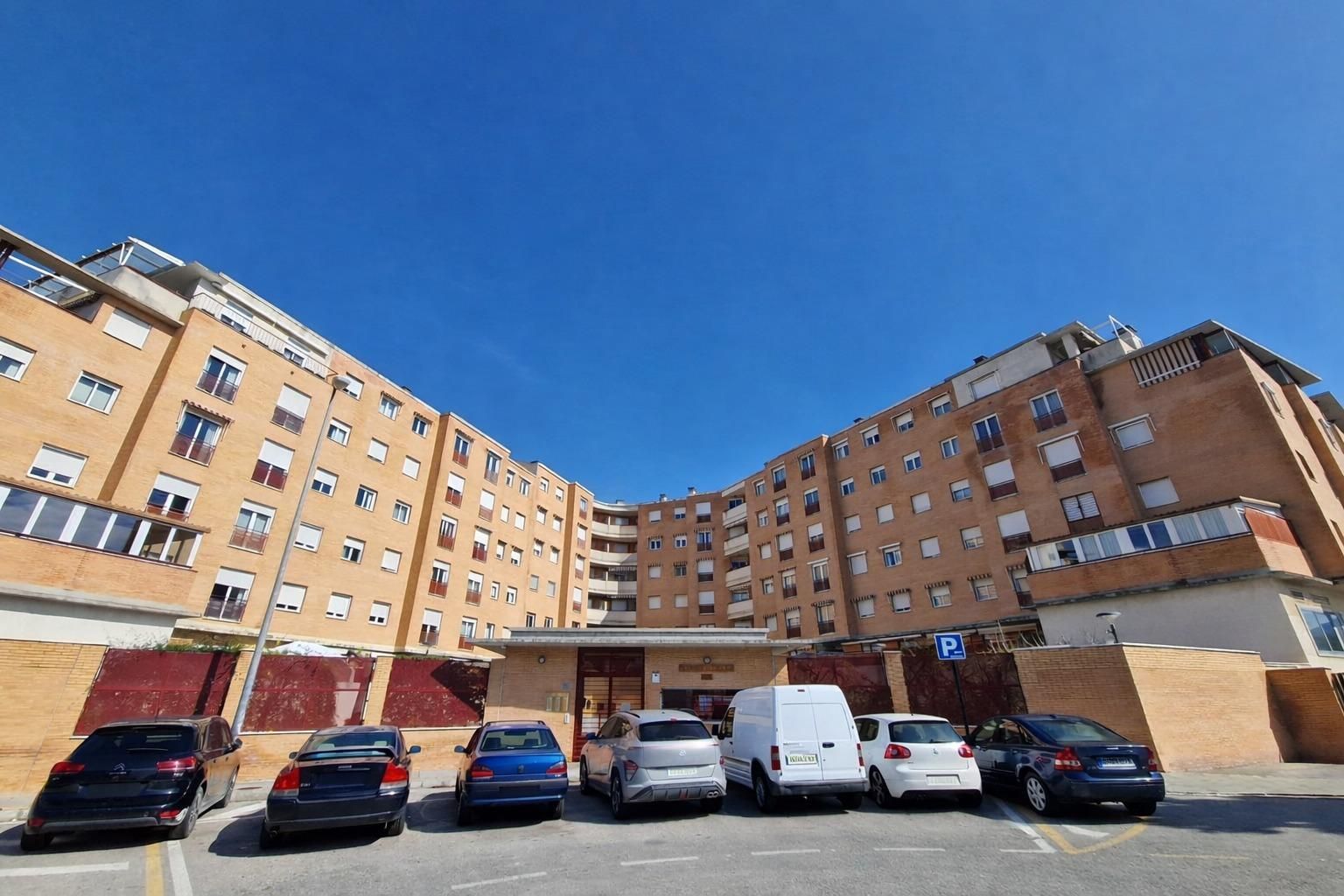 Exterior view of Flat for sale in  Granada Capital